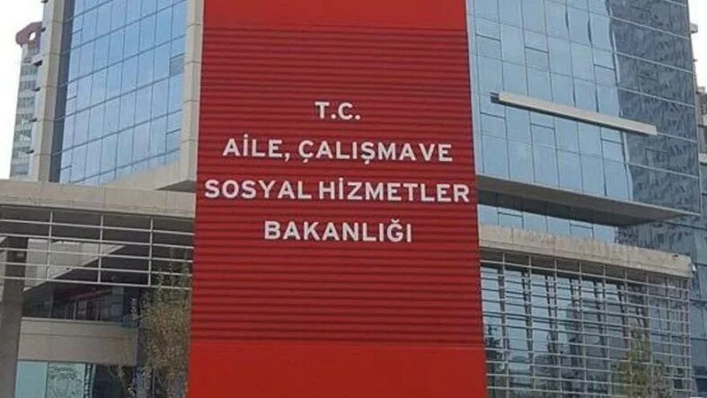 Aile Bakanlığı ve MEB Dahil 10 Kurumdan Personel Alımı! Farklı İllerde Yeni Başvurular Başladı